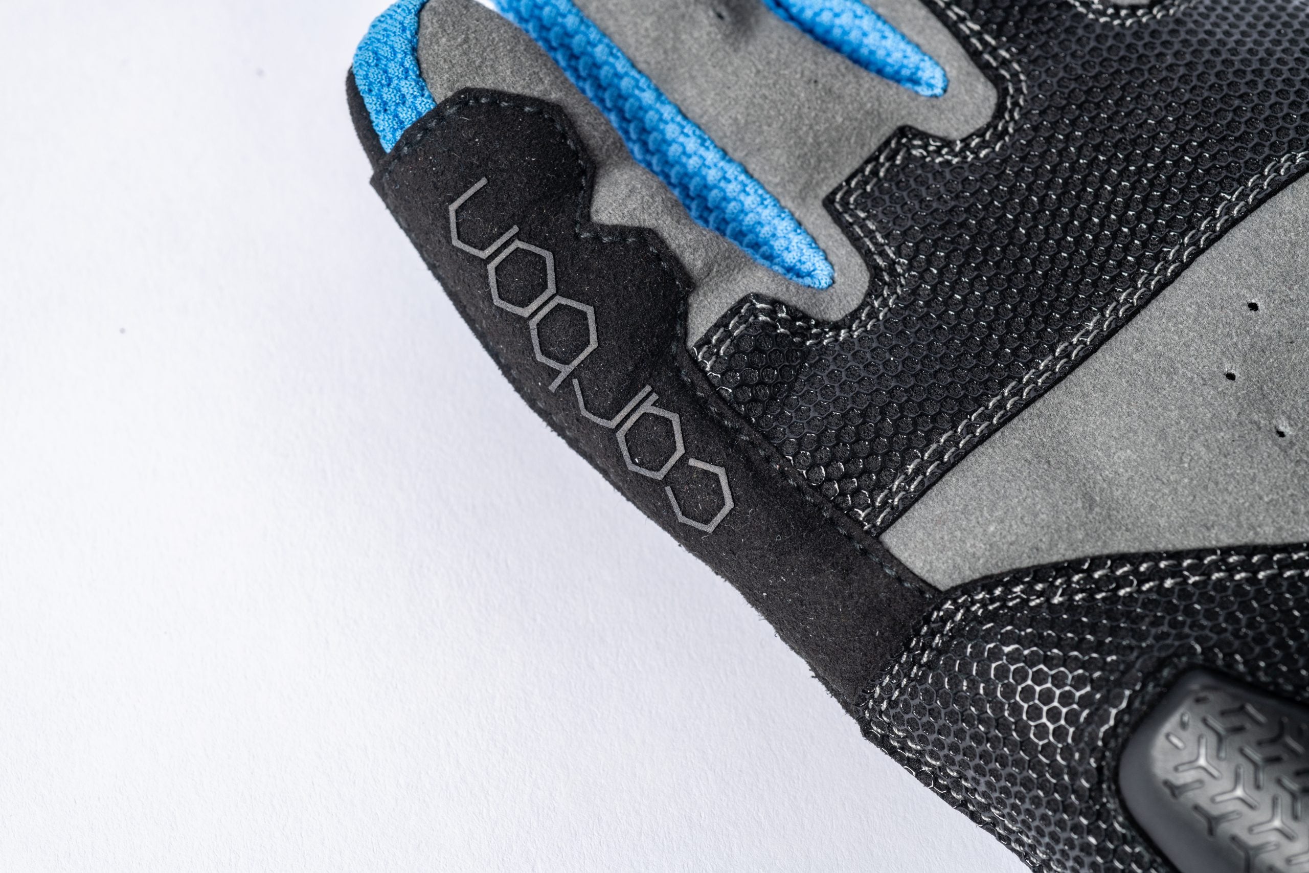 Flatland3D Carbon Pro Protective E-Skate Gloves