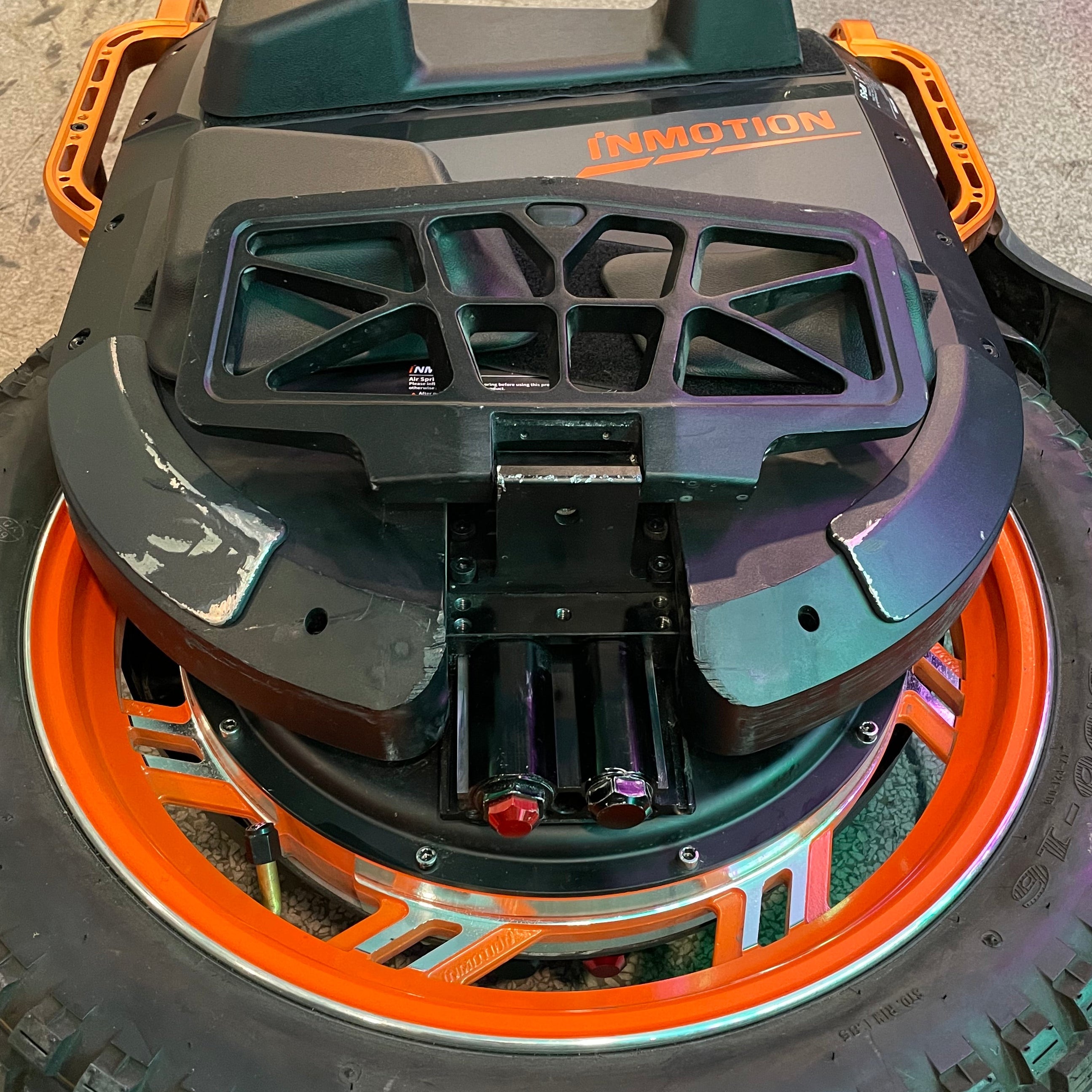 InMotion V13 Challenger - Display